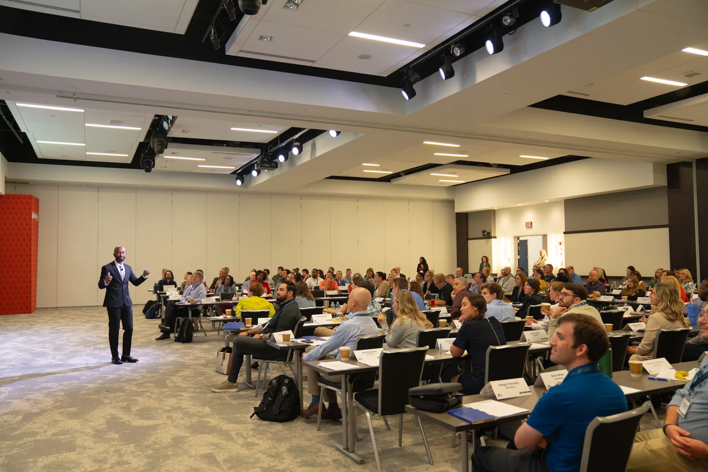 Emmanuel Aouad leading a training session.